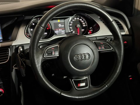 Audi A4 AVANT TDI S LINE START/STOP 13