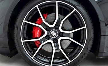 Porsche Taycan 4S Sport Turismo 8