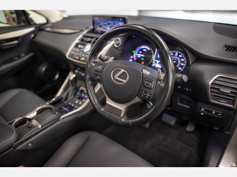 Lexus NX 2.5 300h GPF Premium SUV 5dr Petrol Hybrid E-CVT 4WD Euro 6 (s/s) (197 ps) 18