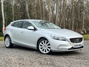 Volvo V40 1.6 V40 SE Luxury D2 Auto 5dr 1