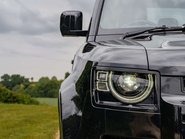 Land Rover Defender P400e XS Edition 23