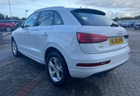 Audi Q3 2.0 TDI SE 12