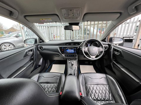 Toyota Auris VVT-I GB25 26