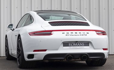 Porsche 911 Carrera 4 GTS (991.2) 3
