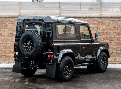 Land Rover Defender 90 XS 7
