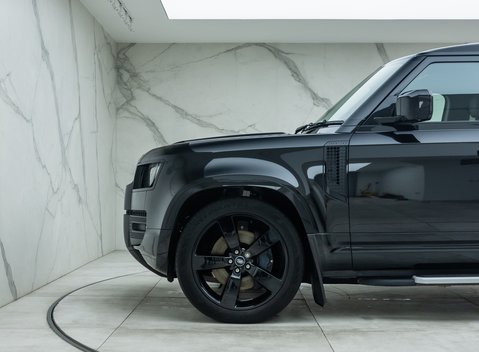 Land Rover Defender 110 P400E X-DYNAMIC HSE 34