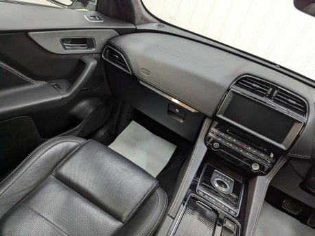 Jaguar F-Pace 2.0 F-Pace Chequered Flag AWD D Auto 4WD 5dr 67