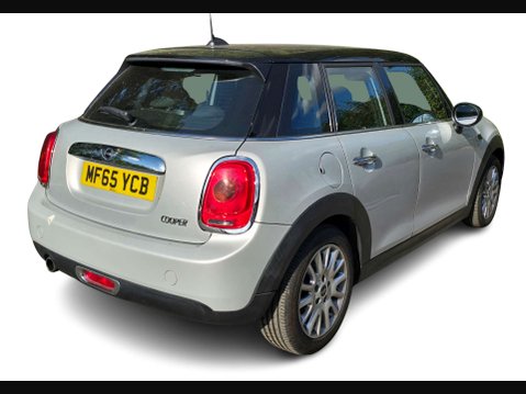 Mini Hatch 1.5 Cooper 5dr 4