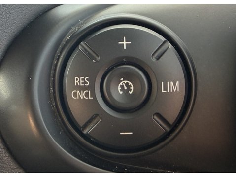 Mini Countryman 1.5 Cooper Classic ALL4 5dr [Comfort/Nav+ Pack] 30