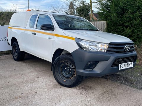 Toyota Hilux 2.4 D-4D Active Extra Cab Pickup 4WD Euro 6 (s/s) 4dr 1