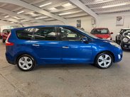 Renault Grand Scenic 1.6 VVT Dynamique TomTom Euro 5 5dr 6