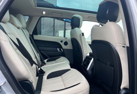 Land Rover Range Rover Sport HSE DYNAMIC AUTO P400e PETROL HYBRID PAN ROOF 24