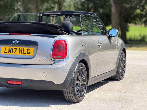 Mini Convertible 1.5 Cooper 2dr 32