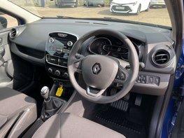 Renault Clio 1.1 Clio Play 5dr 17