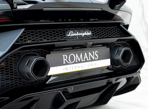 Lamborghini Huracan LP640-2 Tecnica 27