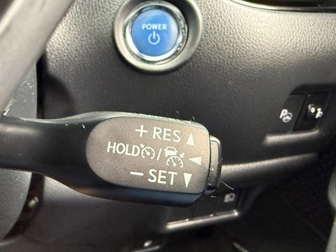 Toyota C-HR DESIGN AUTOMATIC 44