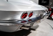 Chevrolet Corvette Stingray SPLIT WINDOW MANUAL FUELIE. FULL RESTO. MATCHING NUMBERS. IMMACULATE. 42