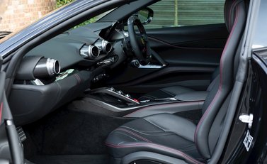 Ferrari 812 Superfast 13