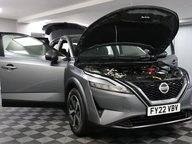 Nissan Qashqai DIG-T N-CONNECTA MHEV 9