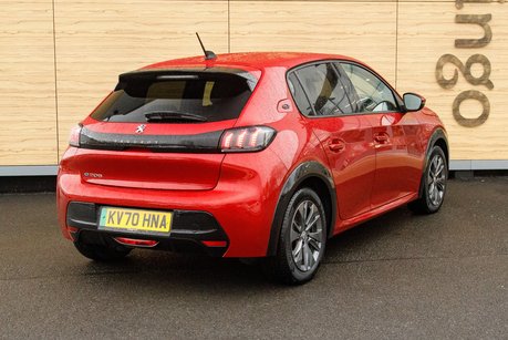 Peugeot 208 ALLURE