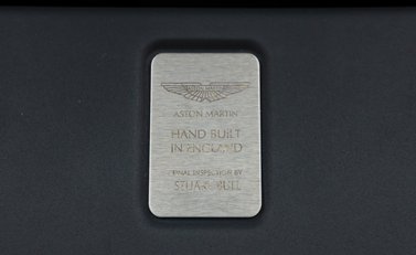 Aston Martin V12 Vantage S 39