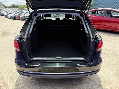 Audi A4 2.0 TDI 35 Sport Estate 5dr Diesel S Tronic Euro 6 (s/s) (150 ps) 20