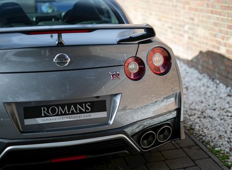 Nissan GT-R Prestige 23