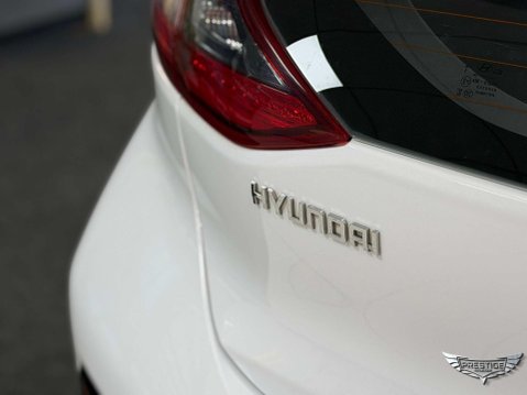 Hyundai IONIQ 1.6 h-GDi Premium DCT Euro 6 (s/s) 5dr 19