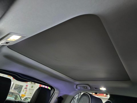 Land Rover Discovery 3.0 TD V6 HSE Luxury Auto 4WD Euro 6 (s/s) 5dr 19