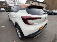 Renault Captur ICONIC TCE EDC 6