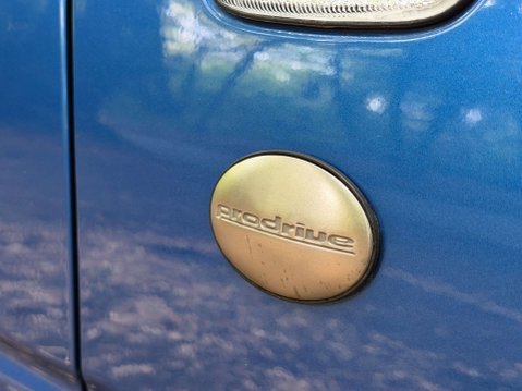 Subaru Impreza 2.0 P1 Limited Edition Saloon 2dr Petrol Manual (265 g/km, 277 bhp) 9