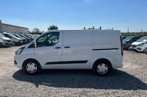 Ford Transit Custom AUTO SWB L1H1 Low Roof Trend Air Con Sensors Tow Bar EURO 6 NO VAT