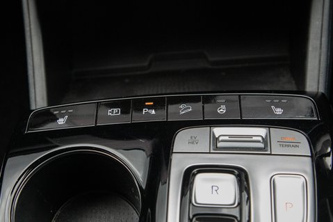 Hyundai TUCSON T-GDI PREMIUM 37