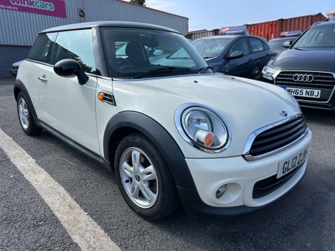 Mini Hatch 1.6 One 3dr 30
