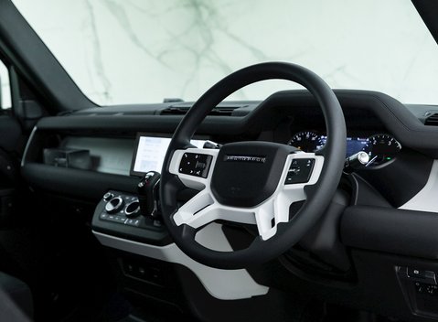 Land Rover Defender 90 Hard Top D200 9