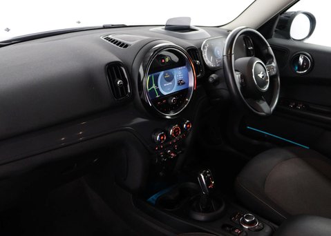Mini Countryman 1.5 Countryman Cooper Classic Auto 5dr 35