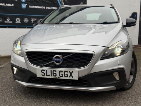 Volvo V40 2.0 D2 Lux Euro 6 (s/s) 5dr 9