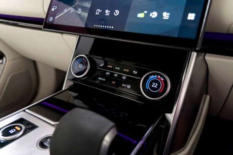 Land Rover Range Rover HSE D350. NOW SOLD. SIMILAR REQUIRED. PLEASE CALL 01903 254800. 30