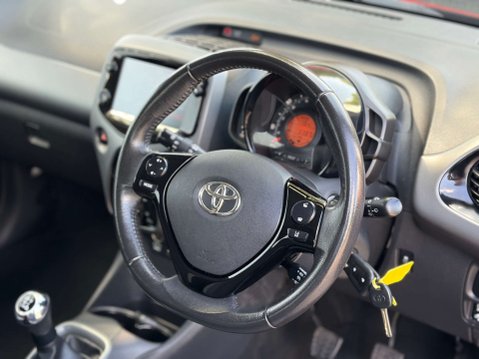 Toyota Aygo 1.0 Aygo X-Play TSS VVT-i 5dr 11