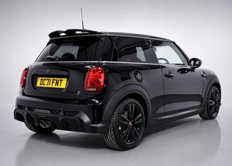 Mini Hatch 2.0 Cooper S Sport Auto 3dr 12