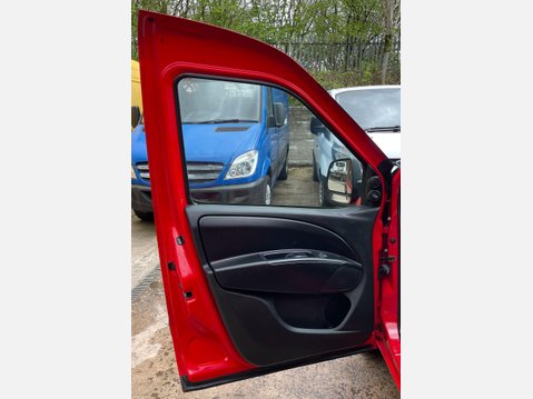 Vauxhall Combo 1.6 Turbo D 2000 Edition Panel Van 4dr Diesel Manual L1 H1 Euro 6 (75 ps) 33