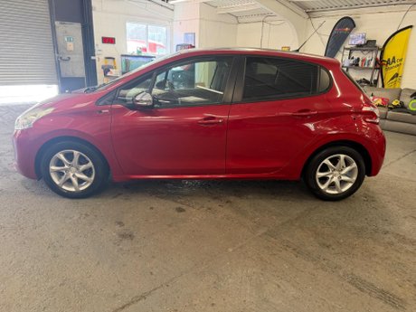 Peugeot 208 1.2 VTi Style Euro 5 5dr 5