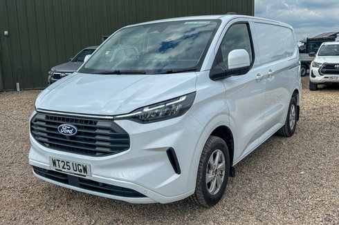 Ford Transit Custom SWB L1H1 Low Roof Limited 320 136bhp Air Con Alloys Camera Sensors EURO 6