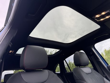Mercedes-Benz EQA EQA 300 4Matic AMG Line Premium Plus Auto Electric 66 KWH PAN ROOF/HEADS UP 16
