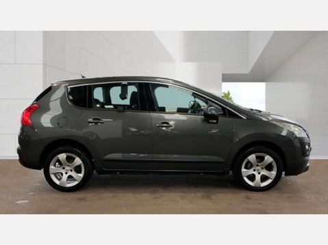 Peugeot 3008 1.6 e-HDi Active SUV 5dr Diesel EGC Euro 5 (s/s) (115 ps) 4