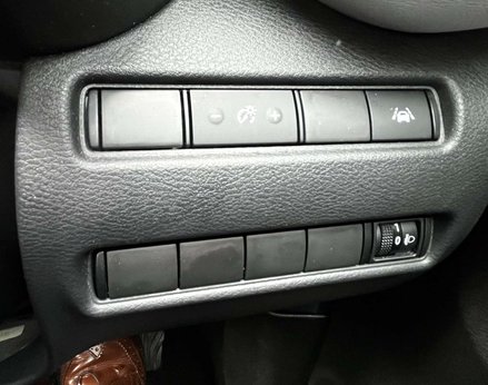 Nissan Juke 1.6 Juke Premiere Edition HEV CVT 5dr 68