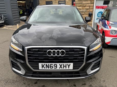 Audi Q2 TDI SPORT 4