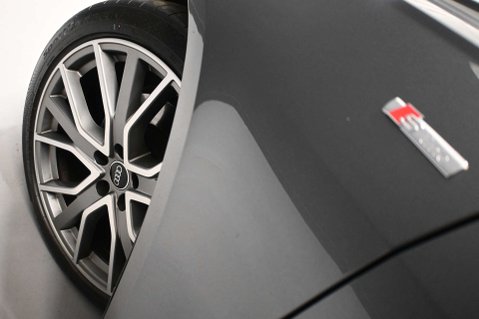 Audi A6 2.0 A6 Black Edition 45 TFSI MHEV Quattro Semi-Auto 4WD 5dr 27