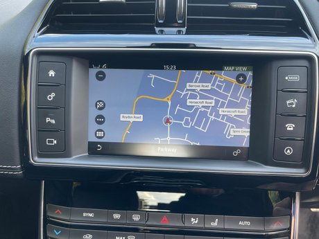 Jaguar XE 2.0i R-Sport Saloon 4dr Petrol Auto Euro 6 (s/s) (200 ps) 17