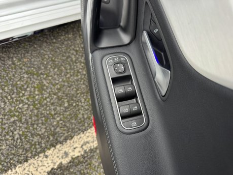 Mercedes-Benz CLA Class CLA 35 AMG 4Matic Premium Plus MHEV Petrol Auto PAN ROOF, MEMORY SEATS, NAV 27